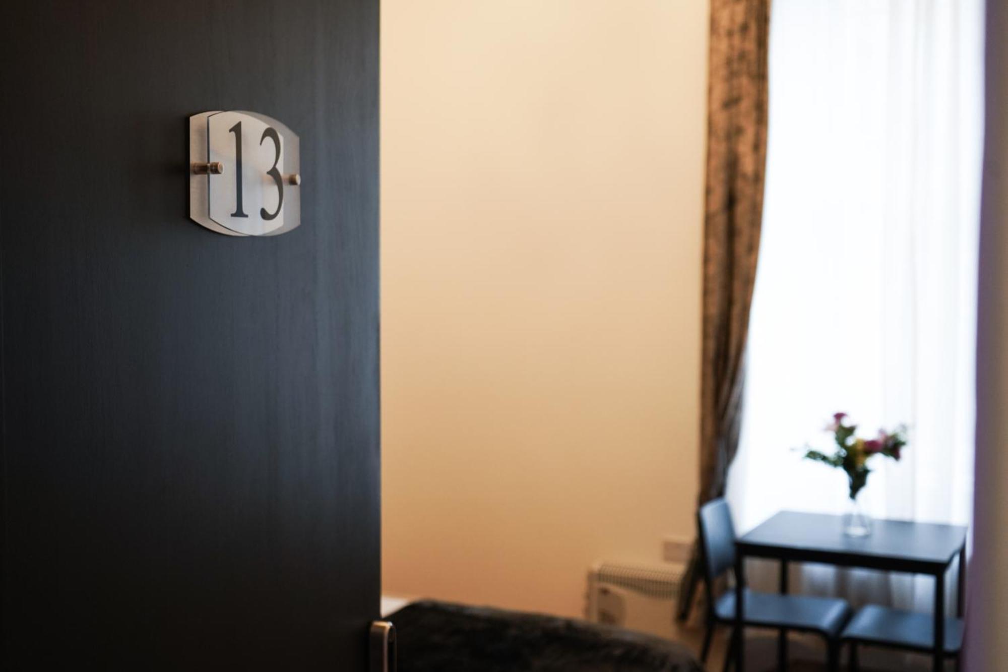 Novana Aparthotel Glasgow Room photo